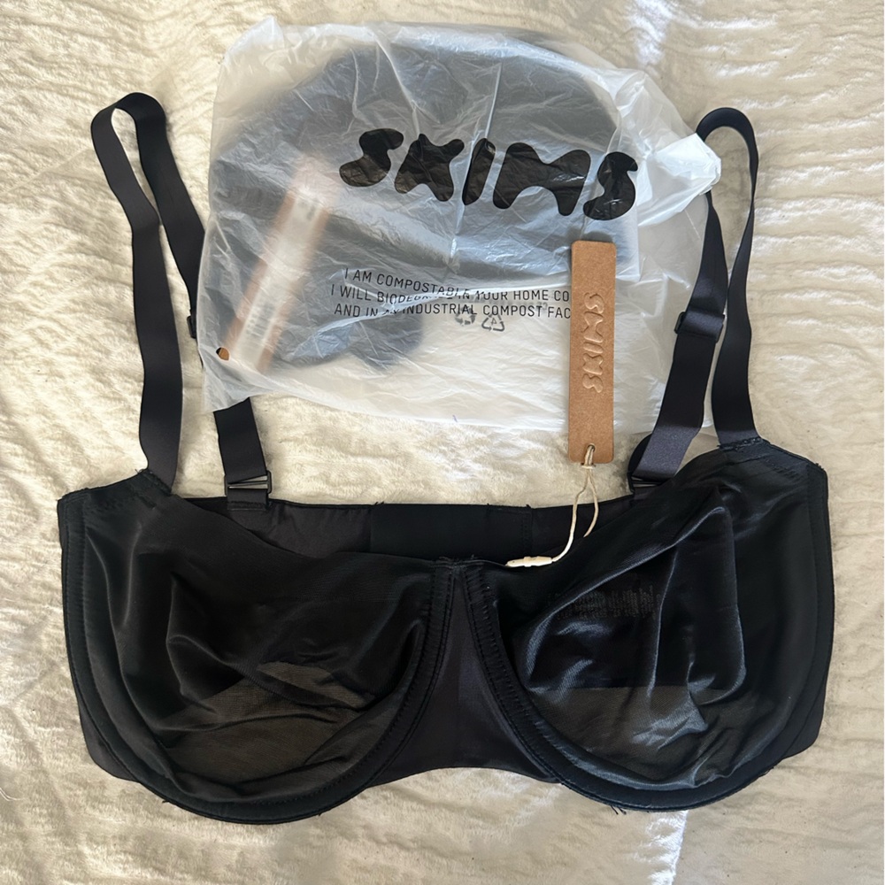 SKIMS Unlined Balconette Bra